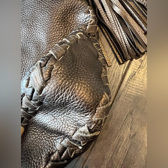 Authentic Gucci handbag, bronze metallic with two types of straps - Picture 6 of 16